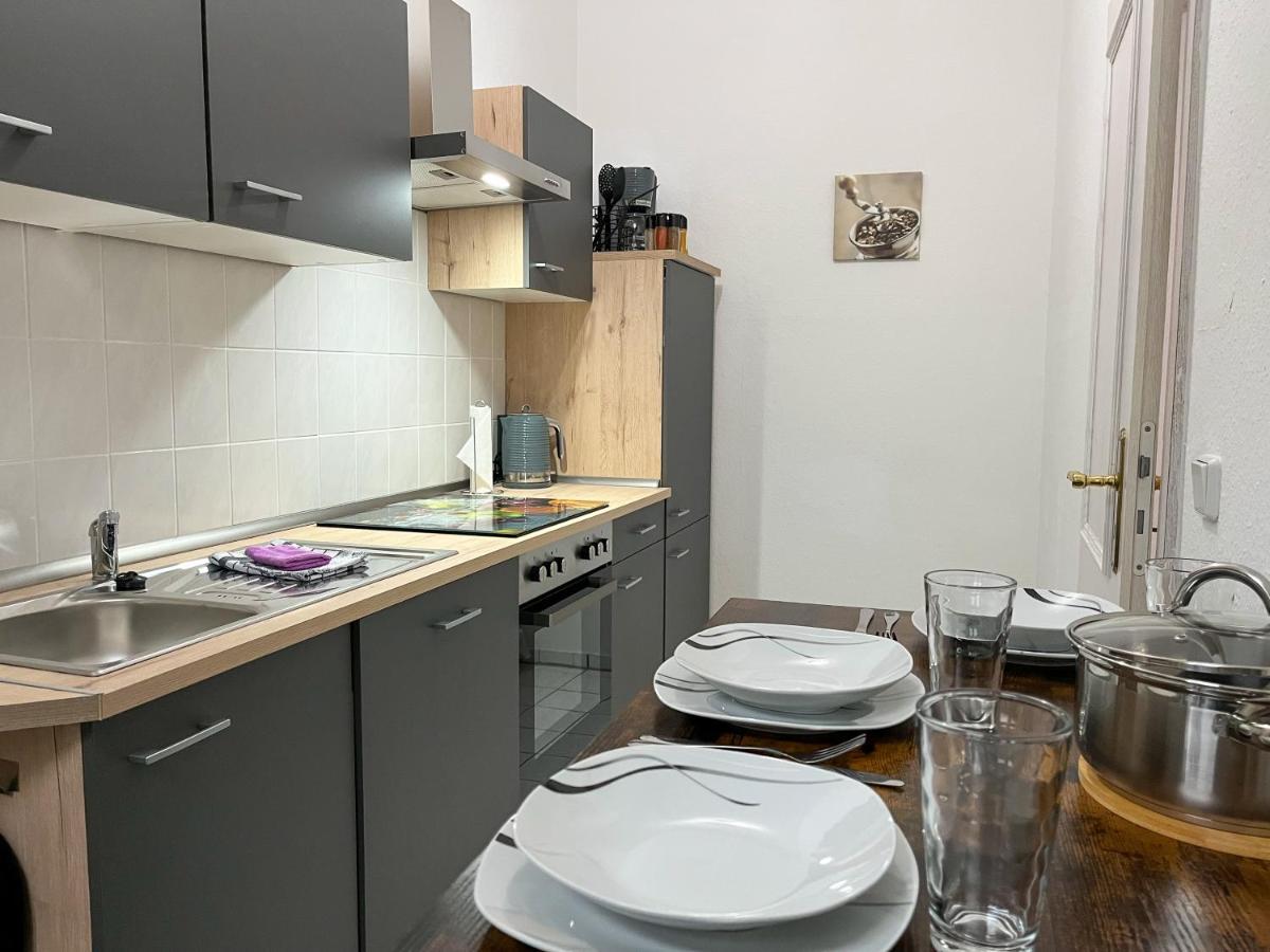 Apartment Federtraum Mit Sauna Sehr Gemuetlich, Neu Dresden
